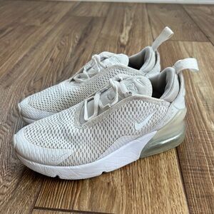 Nike Air Max 270 Girls Boys Size 1Y White Athletic Running Shoes AO2372-103